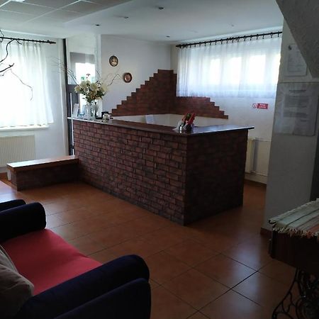 Dom Turysty Pttk Hostel ทอรูน ภายนอก รูปภาพ
