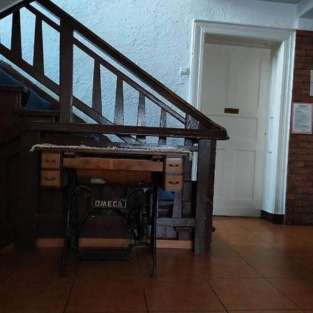 Dom Turysty Pttk Hostel ทอรูน ภายนอก รูปภาพ