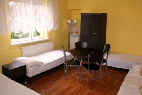 Dom Turysty Pttk Hostel ทอรูน ภายนอก รูปภาพ